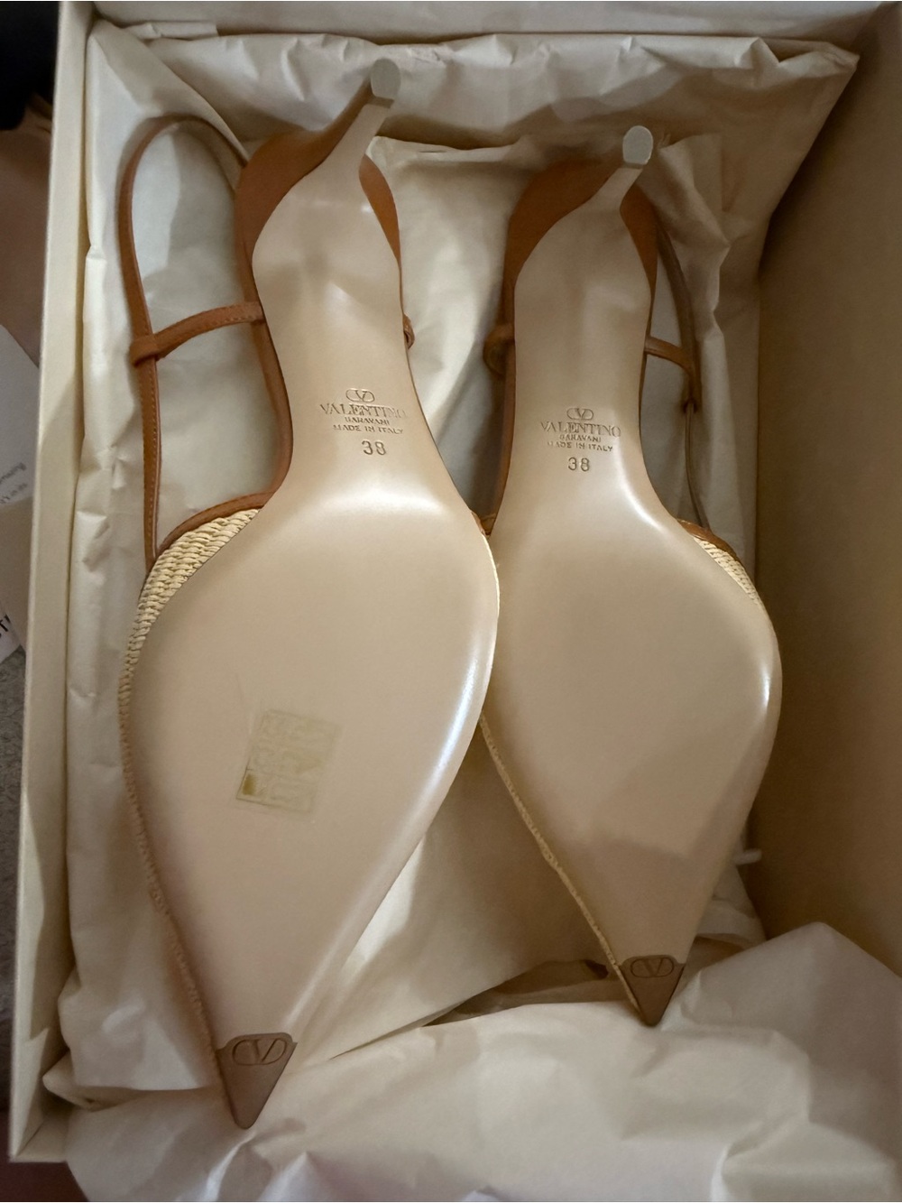 Valentino Garavani Raffia Pointed Slingback Pumps with Gold VLogo - Picture 9 of 10
